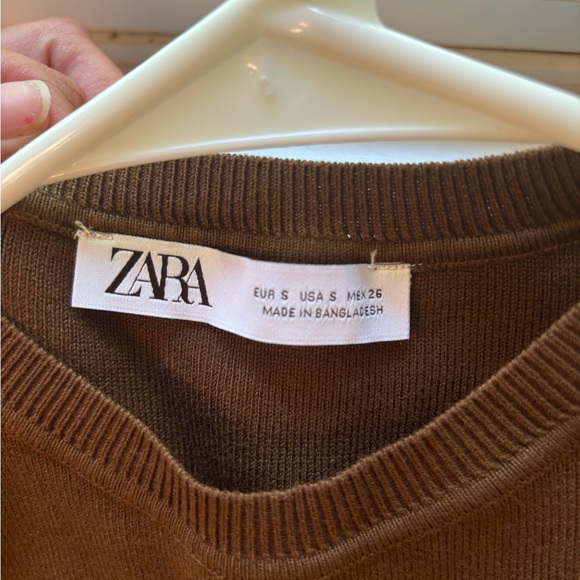 Zara Ribbed Crop Top - Picture 3 of 3